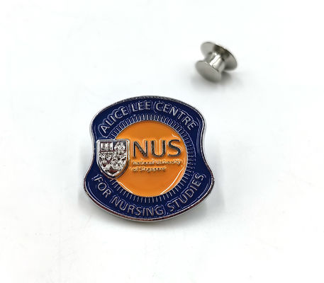 주문 Custom Nursing Studies Soft Enamel Pin – High-Quality University Badge for Professional Recognition 온라인 제조